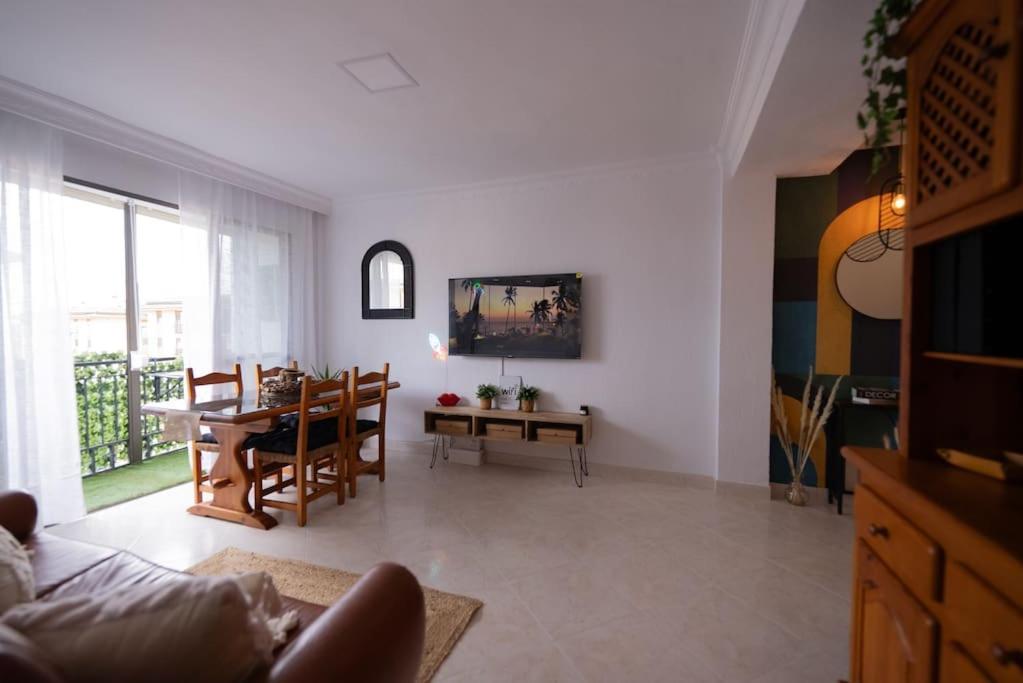 Apartamento Chic In Huelva 4 Habitaciones Ngoại thất bức ảnh